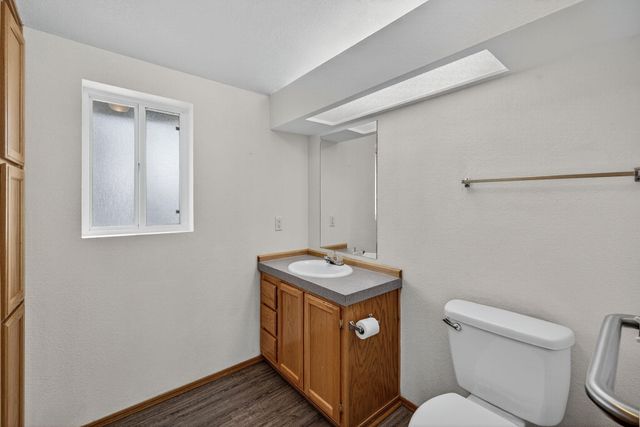 609 SE Evergreen Avenue, Redmond, OR 97756