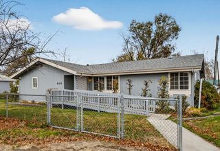 609 SE Evergreen Avenue, Redmond, OR 97756