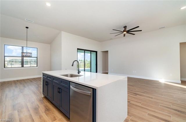 1915 NW 29th AVE, Cape Coral, FL 33993