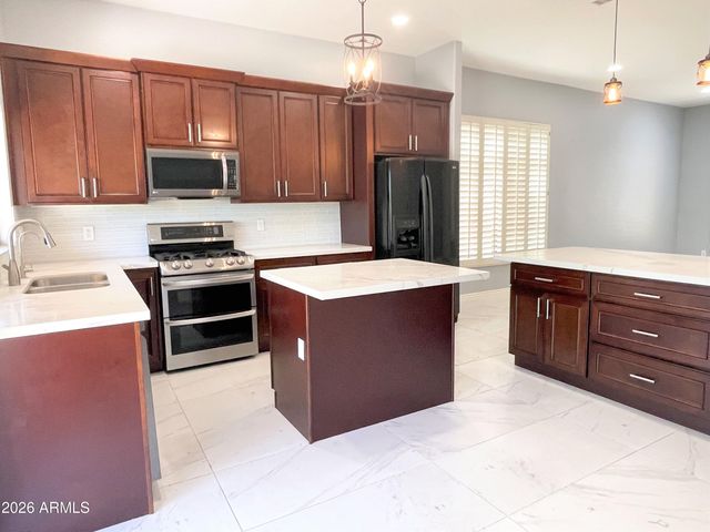 4523 E Swilling Road, Phoenix, AZ 85050