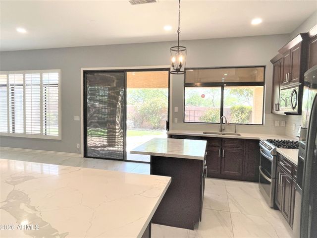 4523 E Swilling Road, Phoenix, AZ 85050