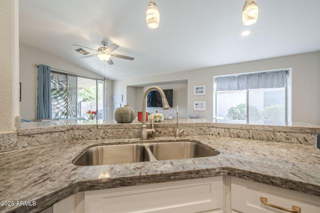 10378 E RISING SUN Place, Gold Canyon, AZ 85118