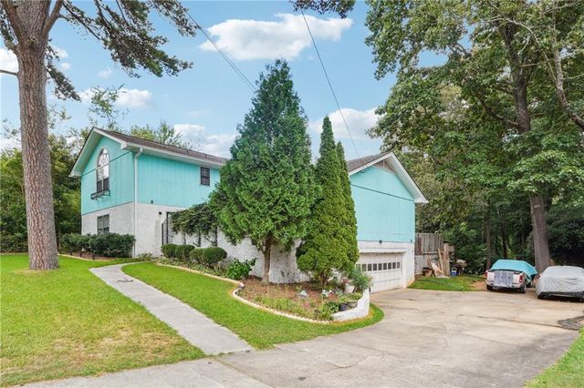 4141 Springlake Circle, Buford, GA 30519