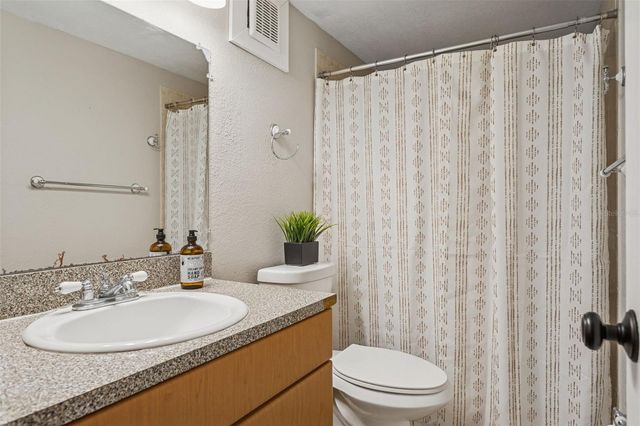 14421 AMERICANA CIRCLE 204, Tampa, FL 33613