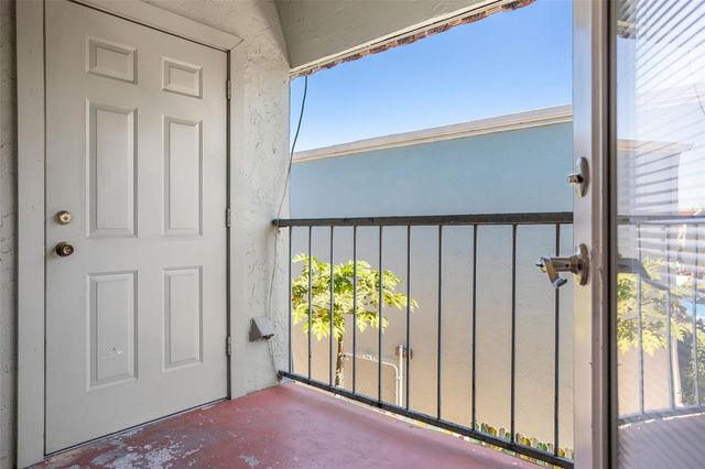 14421 AMERICANA CIRCLE 204, Tampa, FL 33613