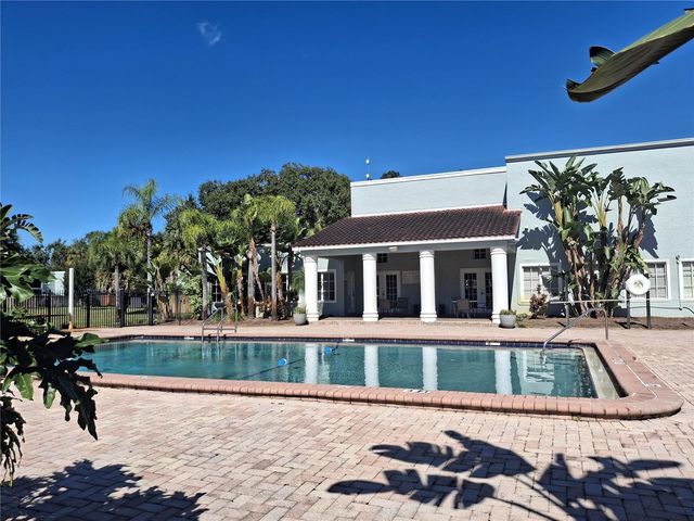 14421 AMERICANA CIRCLE 204, Tampa, FL 33613