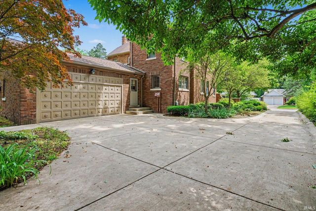 1109 Donmoyer Avenue, South Bend, IN 46614
