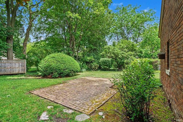 1109 Donmoyer Avenue, South Bend, IN 46614