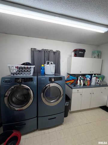 8576 Old 13, Marion, IL 62959