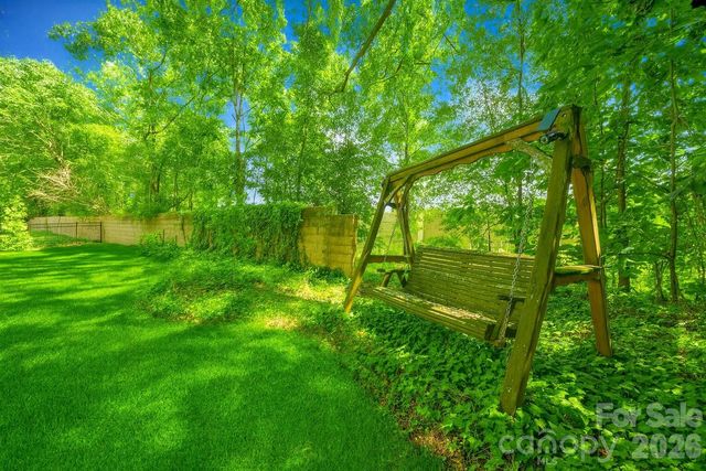 6932 Curlee Court, Charlotte, NC 28277