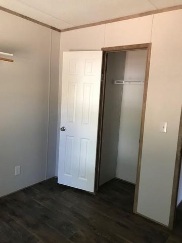 208 N Cherokee Shores Drive, Mabank, TX 75156