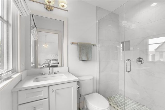 4123 N OAKLEY Avenue, Chicago, IL 60618