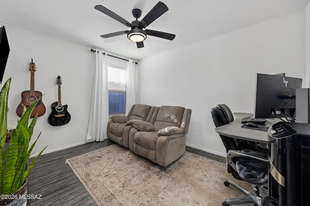 911 W Calle Calca, Sahuarita, AZ 85629