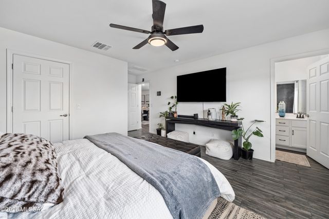 911 W Calle Calca, Sahuarita, AZ 85629