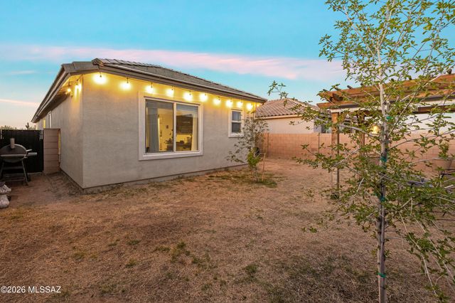 911 W Calle Calca, Sahuarita, AZ 85629