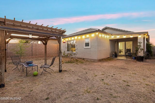 911 W Calle Calca, Sahuarita, AZ 85629