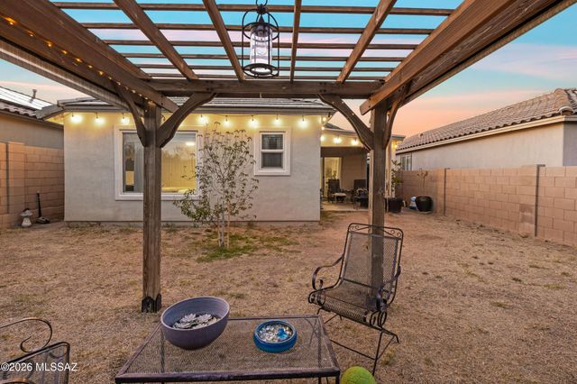 911 W Calle Calca, Sahuarita, AZ 85629