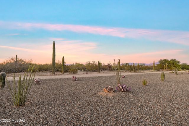911 W Calle Calca, Sahuarita, AZ 85629