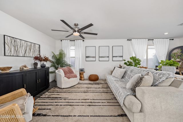 911 W Calle Calca, Sahuarita, AZ 85629