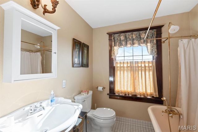 324 Vine Street, Dexter, MO 63841