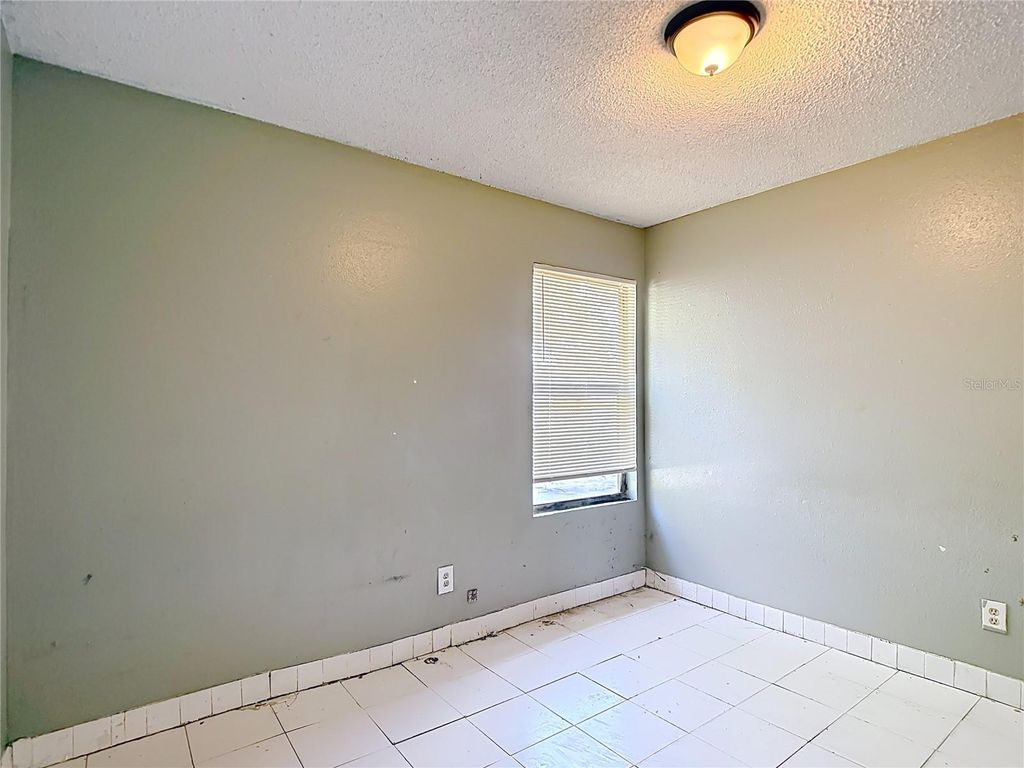 Image 11 of property listing at 2705 E 22ND AVENUE, Tampa, FL 33605