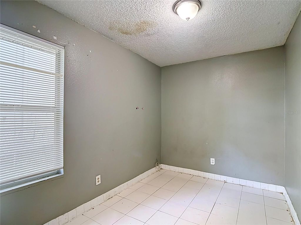 Image 16 of property listing at 2705 E 22ND AVENUE, Tampa, FL 33605