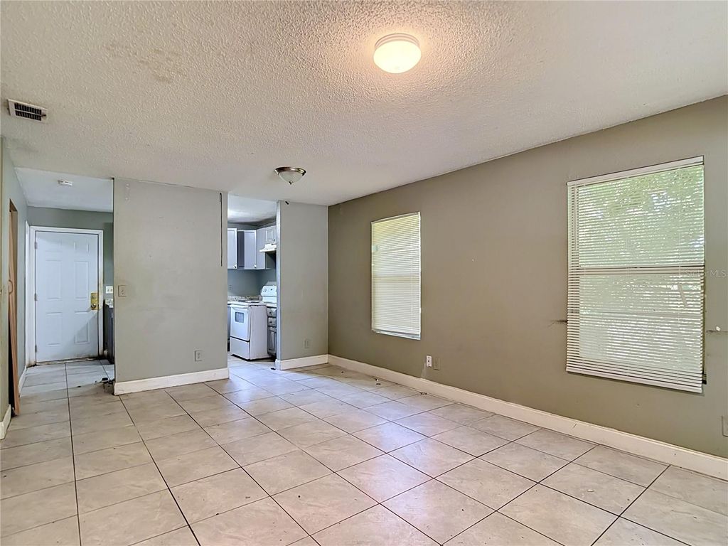 Image 3 of property listing at 2705 E 22ND AVENUE, Tampa, FL 33605
