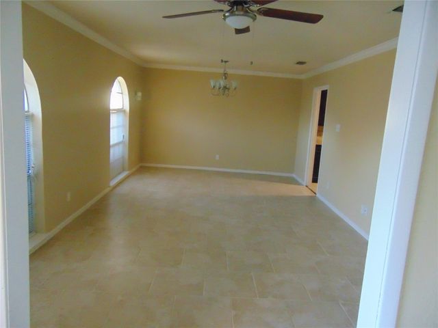 7233 Martha Lane, Fort Worth, TX 76112