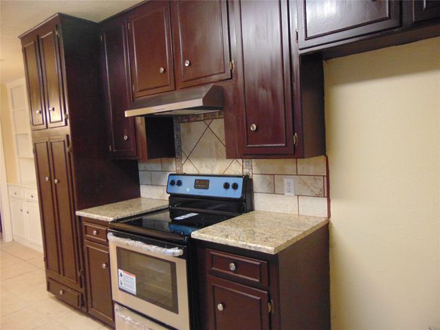 7233 Martha Lane, Fort Worth, TX 76112