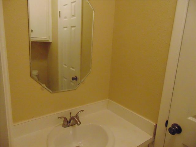 7233 Martha Lane, Fort Worth, TX 76112