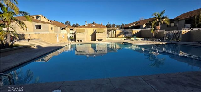 4 Country Mile Road, Phillips Ranch, CA 91766