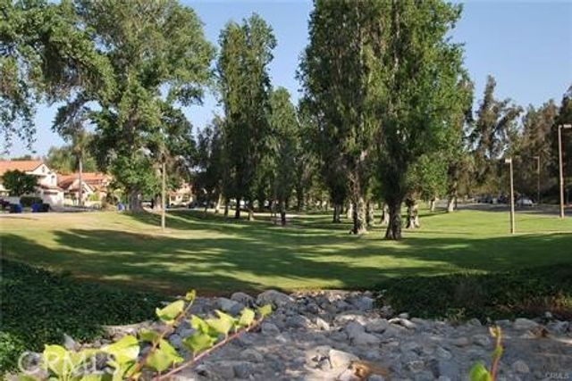 4 Country Mile Road, Phillips Ranch, CA 91766