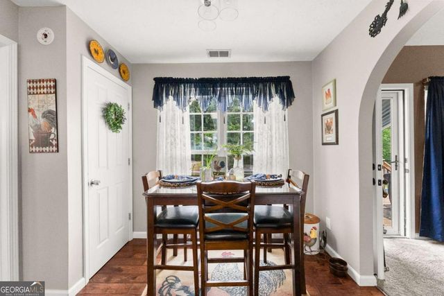 233 Cambridge Drive, Loganville, GA 30052