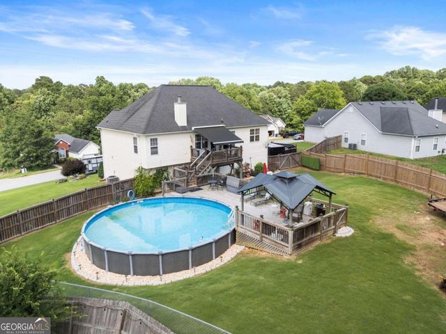 233 Cambridge Drive, Loganville, GA 30052