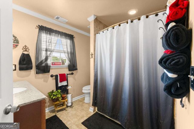 233 Cambridge Drive, Loganville, GA 30052