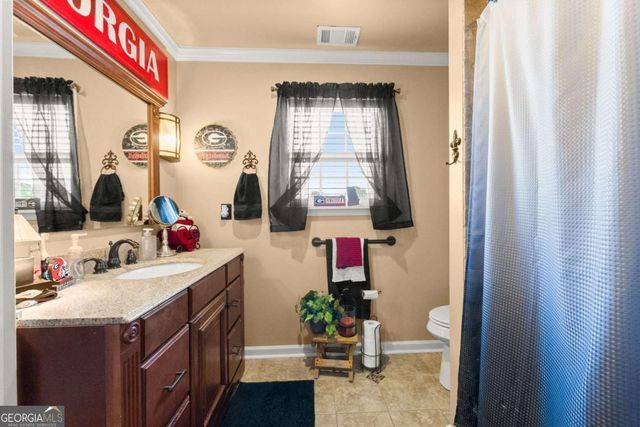 233 Cambridge Drive, Loganville, GA 30052