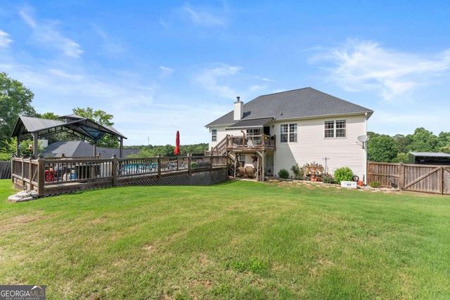 233 Cambridge Drive, Loganville, GA 30052