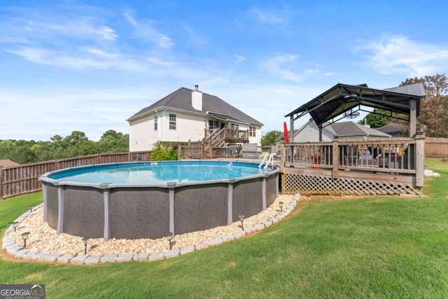 233 Cambridge Drive, Loganville, GA 30052