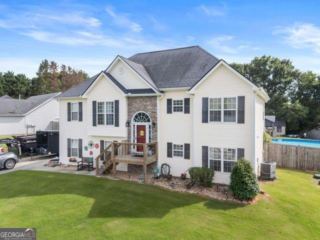 233 Cambridge Drive, Loganville, GA 30052