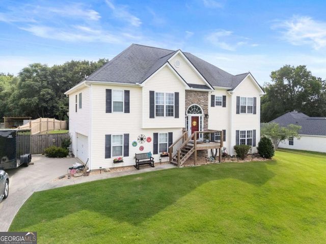 233 Cambridge Drive, Loganville, GA 30052