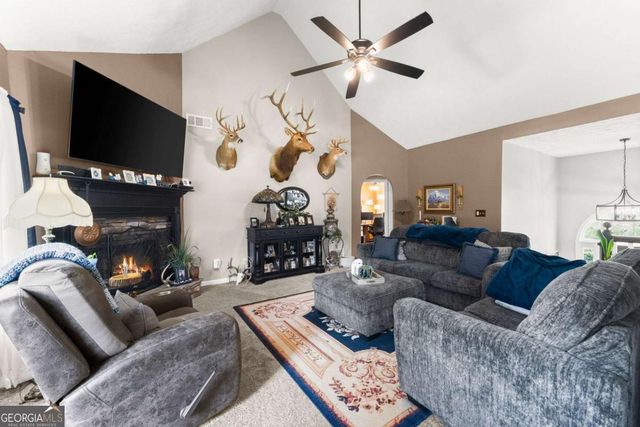 233 Cambridge Drive, Loganville, GA 30052