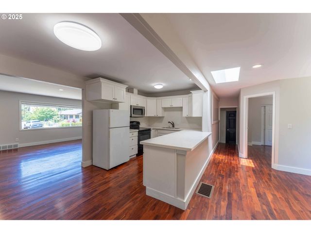 3826 Se 50TH Ave, Portland, OR 97206