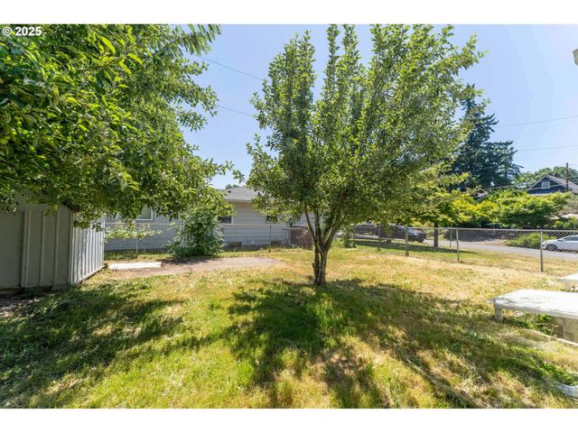 3826 Se 50TH Ave, Portland, OR 97206