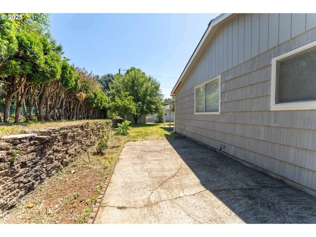 3826 Se 50TH Ave, Portland, OR 97206