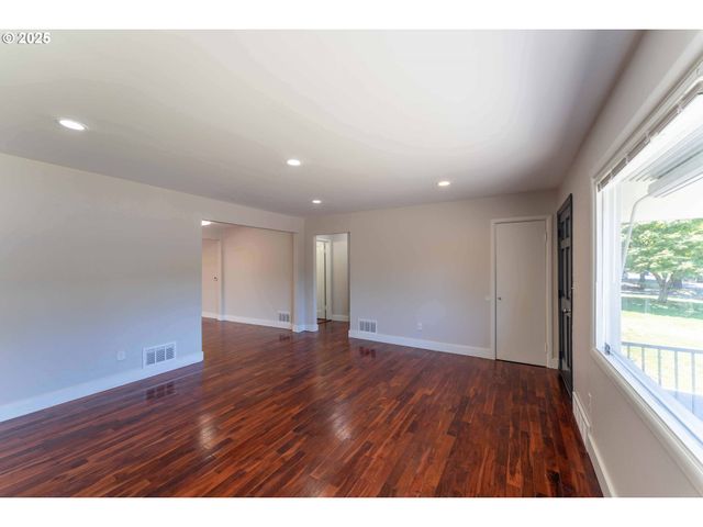 3826 Se 50TH Ave, Portland, OR 97206