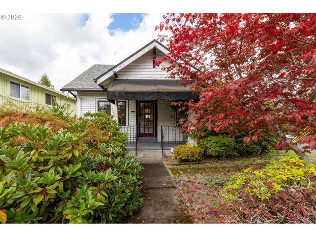 6055 E BURNSIDE St, Portland, OR 97215