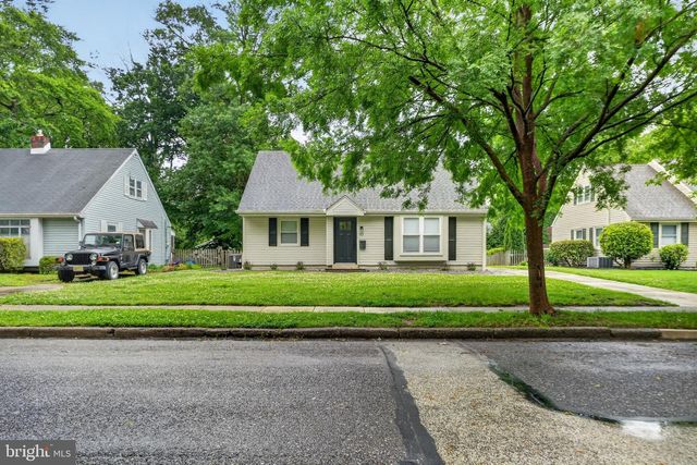 10 E SUTTON AVE, Moorestown, NJ 08057