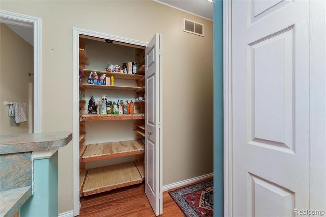 203 Jotham Avenue, Auburn Hills, MI 48326