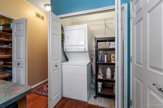 203 Jotham Avenue, Auburn Hills, MI 48326