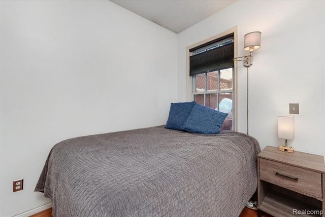 203 Jotham Avenue, Auburn Hills, MI 48326